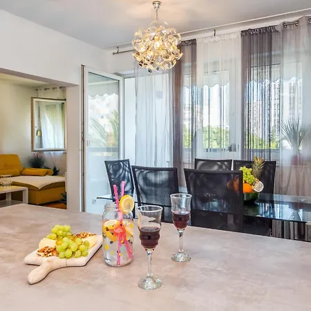 Apartamento L & V *