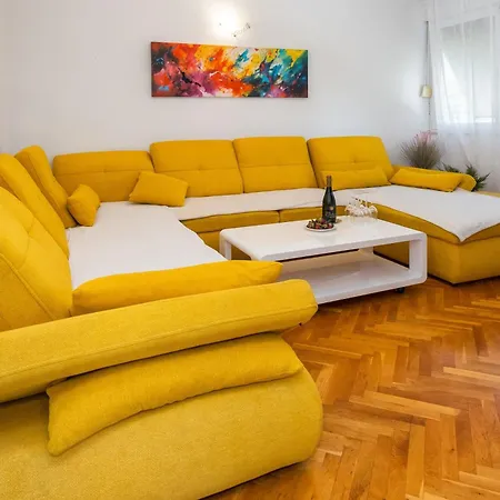 L & V Апартаменты Сплит